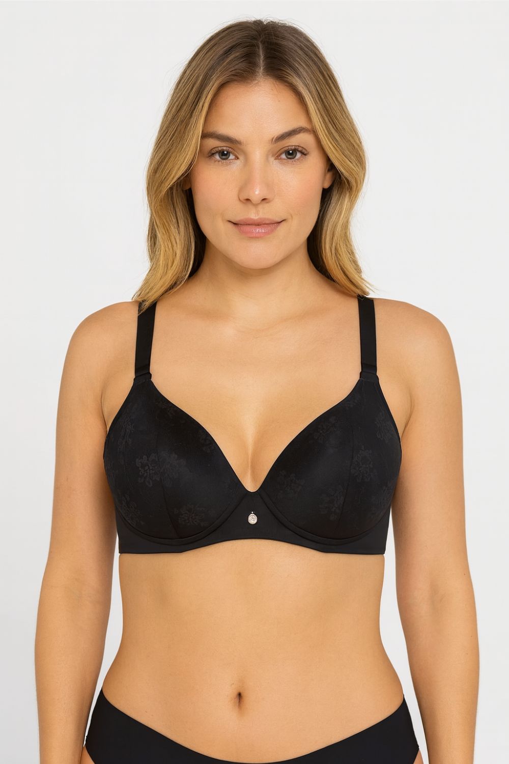 Brasier tipo 3/4 en microfibra y encaje